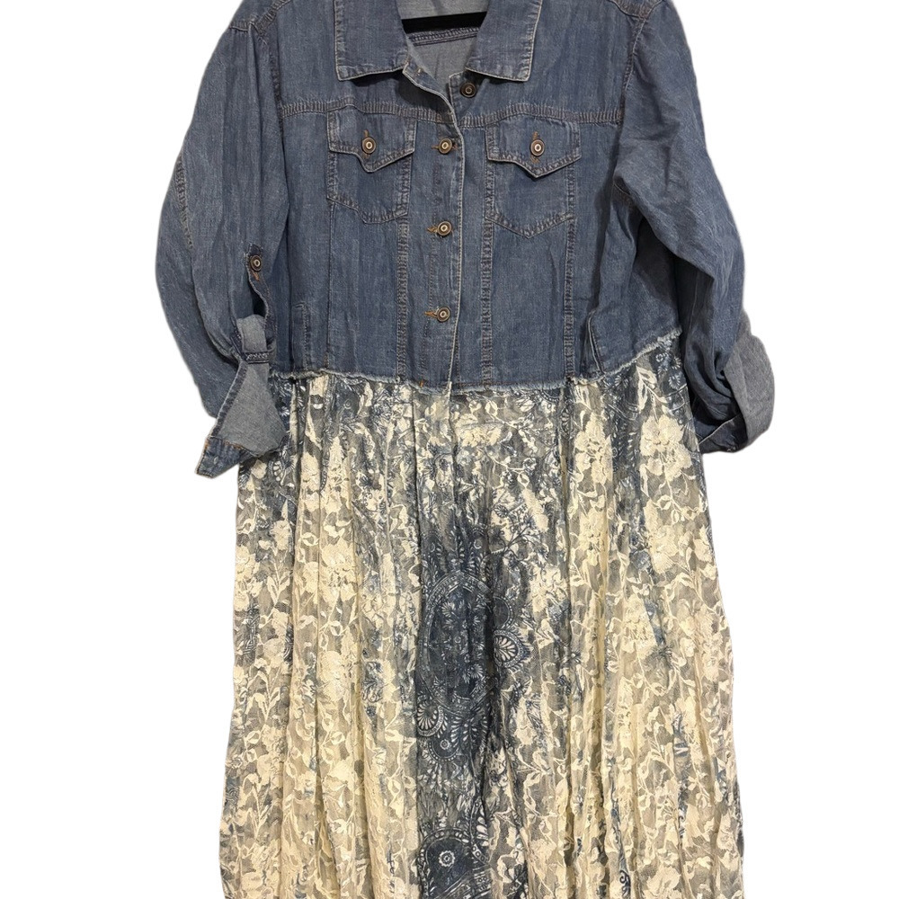 NWOT Origami Stylish Denim Blue and Cream Lace Top/Dress